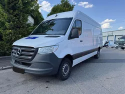 Arktikweiss Gebraucht 2021 Mercedes Sprinter Van | 19.990 € (Teuer)