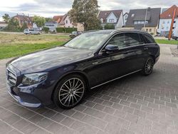Blau Gebraucht 2020 Mercedes E200 Limousine | 26.950 € (Fairer Preis)