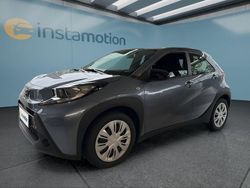Grau Neu 2025 Toyota Aygo X Business Edition SUV | 16.349 € (Guter Preis)