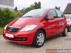 Rot Gebraucht 2008 Mercedes A170 Van / Kleinbus | 3.990 € (Fairer Preis)