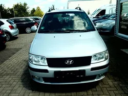 Silber Gebraucht 2006 Hyundai Matrix GLS Van / Kleinbus | 2.900 € (Teuer)