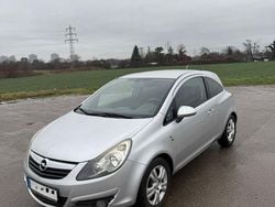 Silber Gebraucht 2010 Opel Corsa Edition Limousine | 1.749 € (Guter Preis)