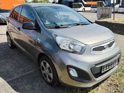Grau Gebraucht 2011 Kia Picanto Attract Kleinwagen | 4.799 € (Etwas zu teuer)