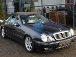 Blau Gebraucht 2000 Mercedes CLK230 Avantgarde Cabrio | 4.650 € (Fairer Preis)