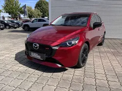 Soul red crystal metallic Neu 2024 Mazda 2 Homura-Line Kleinwagen | 23.790 € (Etwas zu teuer)