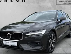 Grau Gebraucht 2024 Volvo V60 Core Kombi | 38.490 € (Guter Preis)
