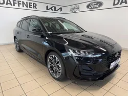 Obsidianschwarz metallic Neu 2025 Ford Focus ST-Line X Limousine | 28.890 € (Guter Preis)