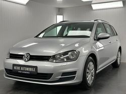 Silber Gebraucht 2016 VW Golf VII Trendline Kombi | 8.490 € (Teuer)