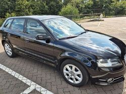 Schwarz Gebraucht 2011 Audi A3 Sportback Ambition Kleinwagen | 9.490 €