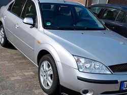 Silber Gebraucht 2001 Ford Mondeo Limousine | 1.850 € (Fairer Preis)