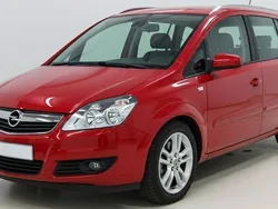 Rot Gebraucht 2011 Opel Zafira Innovation Van / Kleinbus | 5.499 € (Guter Preis)