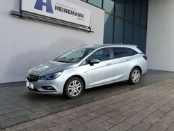Silber Gebraucht 2016 Opel Astra Kombi | 8.990 € (Fairer Preis)
