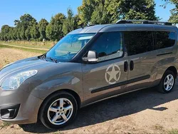 Braun Gebraucht 2016 Opel Combo Van / Kleinbus | 10.500 € (Teuer)