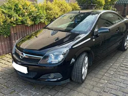 Schwarz Gebraucht 2007 Opel Astra Cabriolet Edition Cabrio | 4.300 € (Teuer)