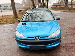 Blau Gebraucht 2001 Peugeot 206 Kleinwagen | 1.450 € (Fairer Preis)