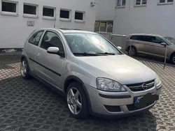 Silber Gebraucht 2004 Opel Corsa Kleinwagen | 1.800 € (Fairer Preis)