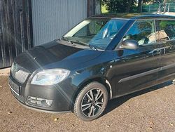 Schwarz Gebraucht 2009 Skoda Fabia Limousine | 3.200 € (Fairer Preis)