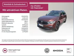 Braun Gebraucht 2024 VW Tiguan Life SUV | 39.820 € (Fairer Preis)