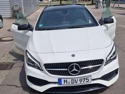 Weiß Gebraucht 2018 Mercedes CLA220 Shooting Brake AMG line Kombi | 22.250 € (Teuer)