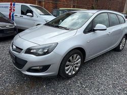 Silber Gebraucht 2016 Opel Astra Style Kombi | 4.200 € (Teuer)