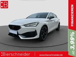 Candy weiss Gebraucht 2022 Cupra Leon VZ Limousine | 25.250 € (Guter Preis)