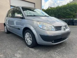 Silber Gebraucht 2005 Renault Mégane II Kleinwagen | 2.400 € (Fairer Preis)