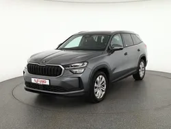 Graphitgraumet. (metallic) Gebraucht 2024 Skoda Kodiaq SUV | 43.890 € (Superpreis)