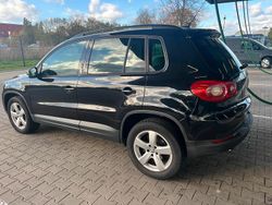Schwarz Gebraucht 2009 VW Tiguan SUV | 4.800 €