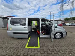 Lackierung aluminiumgrau Gebraucht 2015 Citroën Jumpy Tendance Van / Kleinbus | 29.950 €