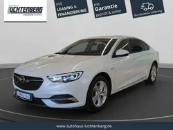 Weiß Gebraucht 2020 Opel Insignia Innovation Limousine | 17.550 € (Fairer Preis)