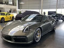Grün Gebraucht 2023 Porsche 911 Turbo S Cabriolet Cabrio | 279.500 €