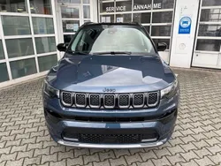 Blau Gebraucht 2023 Jeep Compass SUV | 37.900 €