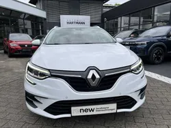 Arktis weiß (weiß) Gebraucht 2022 Renault Mégane GrandTour Business Kombi | 17.990 €