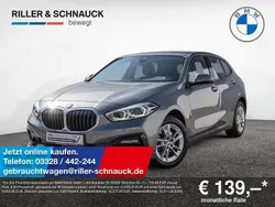 Skyscraper grau Gebraucht 2023 BMW 118 Sport Line Kleinwagen | 23.950 € (Guter Preis)