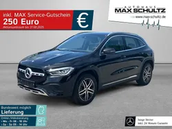 Unilack nachtschwarz Gebraucht 2022 Mercedes GLA200 SUV | 33.400 € (Fairer Preis)
