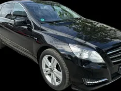 Obsidianschwarz metalliclack Gebraucht 2011 Mercedes R350 Van / Kleinbus | 14.300 € (Teuer)