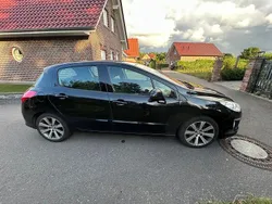 Schwarz Gebraucht 2013 Peugeot 308 Allure Kombi | 2.750 € (Superpreis)