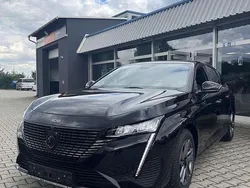 Lackierung schwarz perla nera Gebraucht 2024 Peugeot 308 Allure Kombi | 19.990 € (Superpreis)