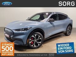 Blau, vaporblue met Neu 2024 Ford Mustang Mach-E Premium SUV | 44.590 € (Superpreis)