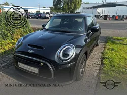 Schwarz Gebraucht 2022 Mini Cooper SE Essential Kleinwagen | 16.460 € (Guter Preis)