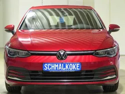 Kings red (metallic) Gebraucht 2022 VW Golf VIII Style Limousine | 24.500 € (Superpreis)