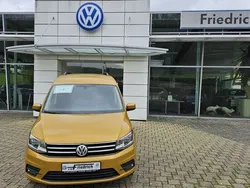 Gelb Gebraucht 2017 VW Caddy Comfortline Van / Kleinbus | 17.880 €