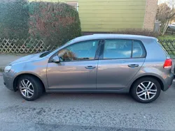 Grau Gebraucht 2009 VW Golf VI Kleinwagen | 4.800 € (Fairer Preis)