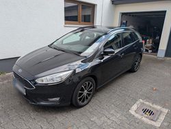 Schwarz Gebraucht 2015 Ford Focus Trend Kombi | 6.499 € (Fairer Preis)