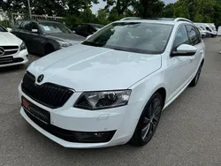 Weiß Gebraucht 2015 Skoda Octavia LAURIN & KLEMENT Kombi | 17.990 € (Fairer Preis)