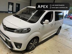 Arctic white Gebraucht 2019 Toyota Proace Verso Team Kombi | 31.900 € (Guter Preis)