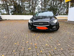 Schwarz Gebraucht 2014 Infiniti Q50 Limousine | 8.000 €