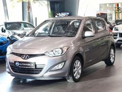 Grau Gebraucht 2013 Hyundai i20 Edition Kleinwagen | 4.980 € (Fairer Preis)