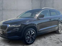Schwarz Neu 2025 Skoda Karoq Tour SUV | 42.870 € (Teuer)