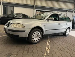 Silber Gebraucht 2002 VW Passat Kombi | 800 € (Superpreis)